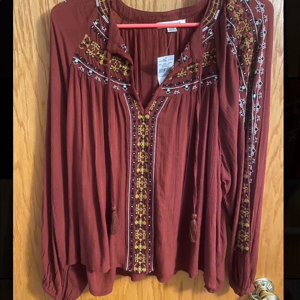 NWT Burgundy americans eagle blouse